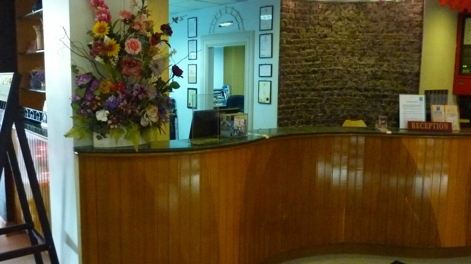 Megah D'Aru Hotel Κότα Κιναμπαλού Εξωτερικό φωτογραφία